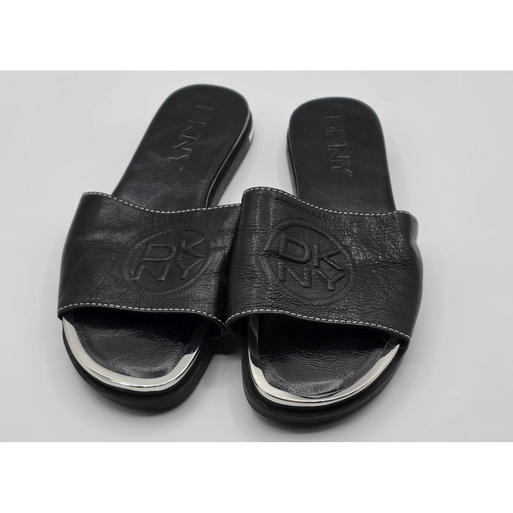 DKNY Slide Sandals Womens Black 8M Excellent Leather Logo Metal Trim Flat Shoes